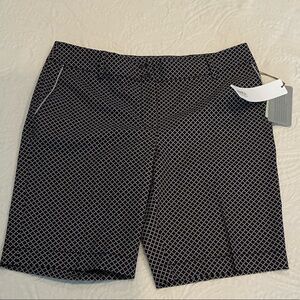 Cutter & Buck Black and White Patterned Women's Shorts Size 12